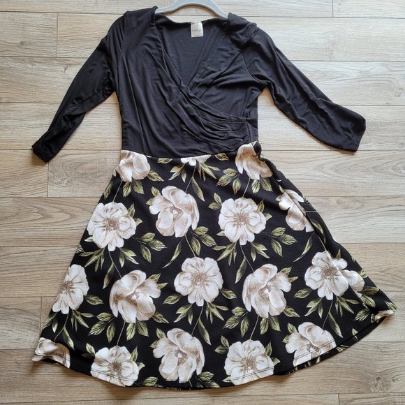 Kaleigh Dresses & Skirts - Kaileigh Twofer Floral Dress